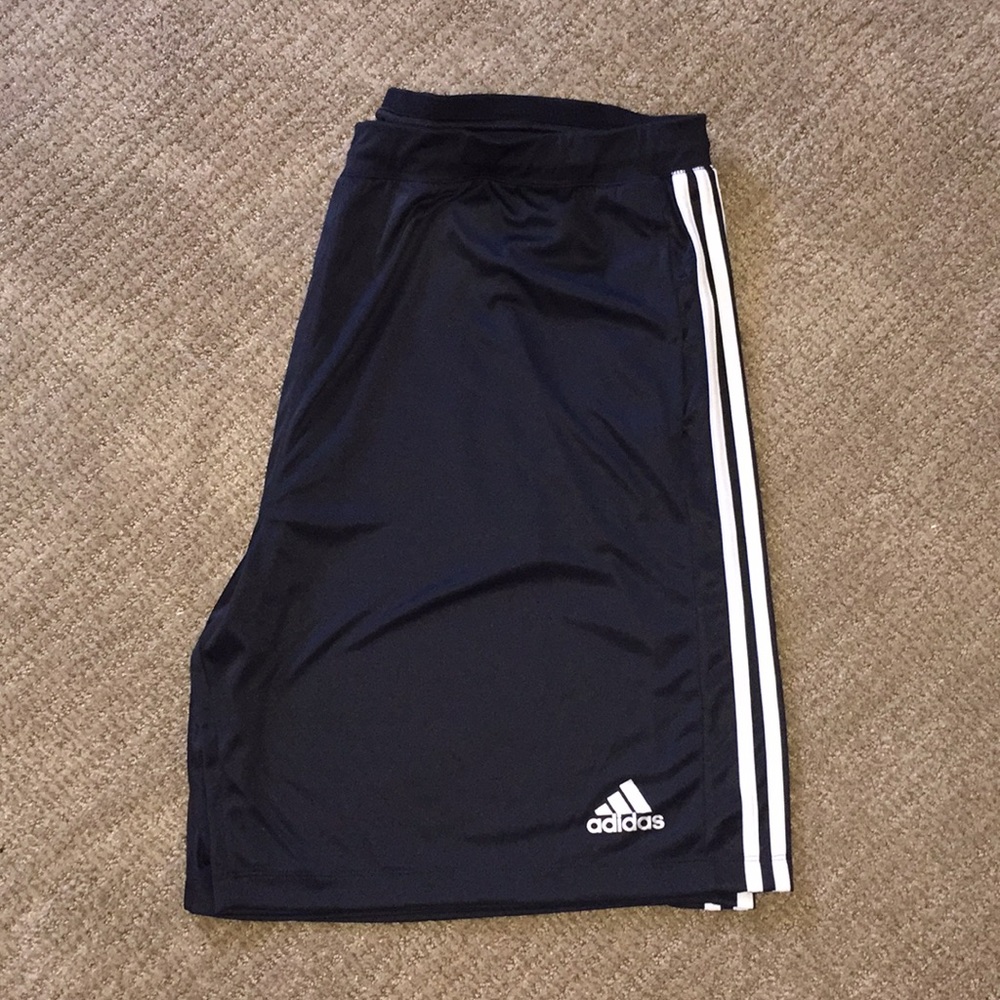 3 XL Adidas Soccer ⚽️ Shorts
